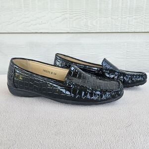 Pierre Dumas Adeline Loafer Croc Embossed Black Slip-On Flat Woman SZ 8.5M
